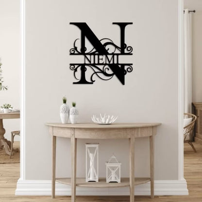 Metallimonogrammi omalla kirjaimella