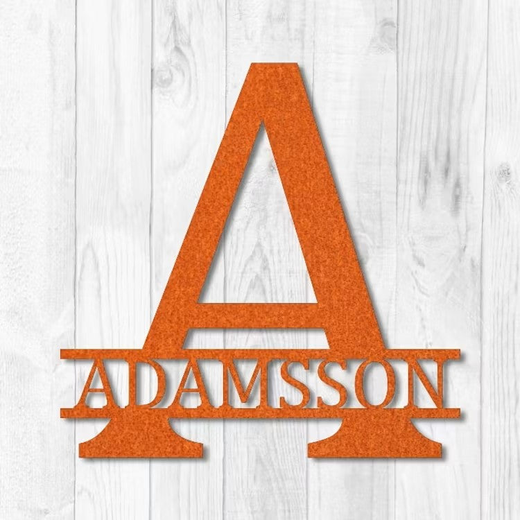 Elegantti monogrammi omalla kirjaimella